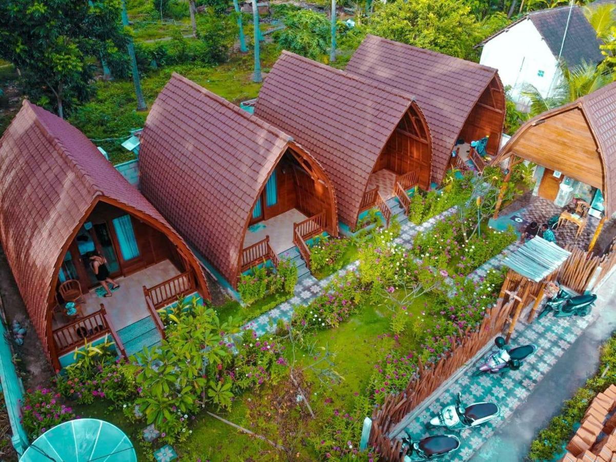 The Peace Arta Bungalow Batununggul Exteriér fotografie